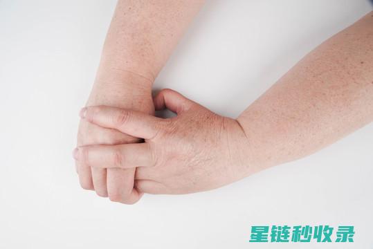 手部间的精细操作艺术——全面解析头发护理与管理之道 (什么是手部精细)