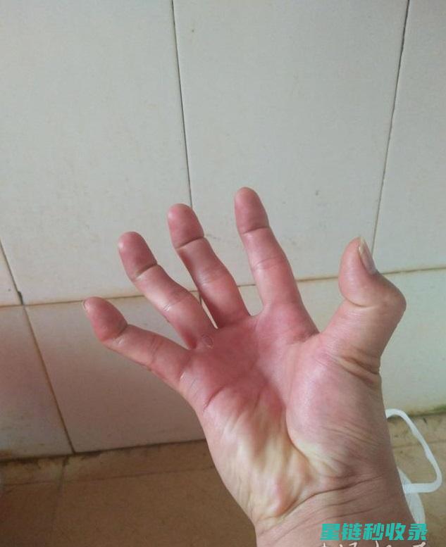 手上有异味？这个步骤能让你的手变得干净清爽 (手上有异味是什么原因)