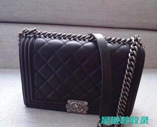 包包存放时如何避免与尖锐物品接触 (包包如何存放)